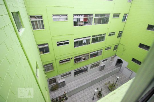 Vista de apartamento para alugar com 2 quartos, 60m² em Conjunto Residencial José Bonifácio, São Paulo