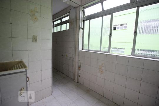 Área de Serviço de apartamento para alugar com 2 quartos, 60m² em Conjunto Residencial José Bonifácio, São Paulo