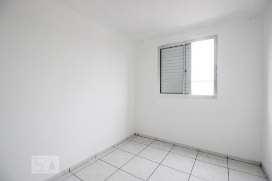 Quarto 2 de apartamento para alugar com 2 quartos, 60m² em Conjunto Residencial José Bonifácio, São Paulo