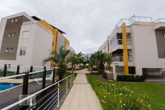 Fachada de apartamento para alugar com 2 quartos, 60m² em Ingleses do Rio Vermelho, Florianópolis