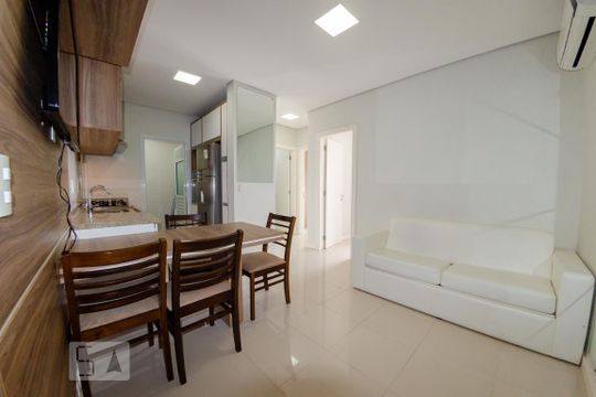 Apartamento para alugar com 2 quartos, 60m² em Ingleses do Rio Vermelho, Florianópolis