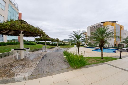 Piscina de apartamento para alugar com 2 quartos, 60m² em Ingleses do Rio Vermelho, Florianópolis