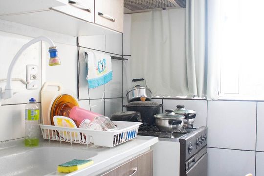Cozinha de apartamento para alugar com 2 quartos, 43m² em Vila Nova, Porto Alegre