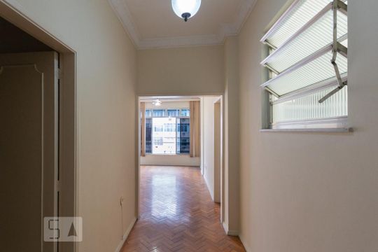 Corredor de apartamento à venda com 3 quartos, 91m² em Tijuca, Rio de Janeiro