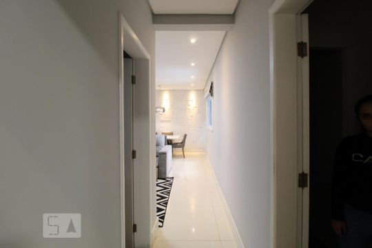 Corredor de apartamento à venda com 2 quartos, 160m² em Vila Camilópolis, Santo André