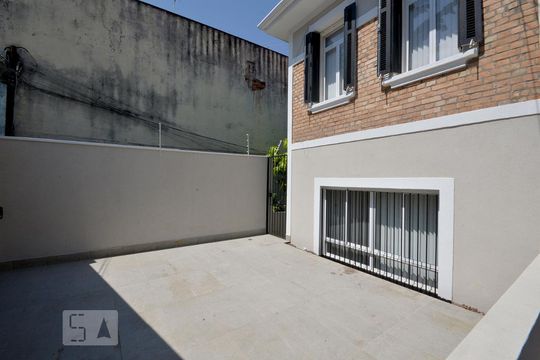 Garagem de casa para alugar com 3 quartos, 220m² em Vila Mariana, São Paulo