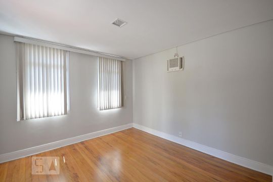 Quarto 1 de casa para alugar com 3 quartos, 220m² em Vila Mariana, São Paulo