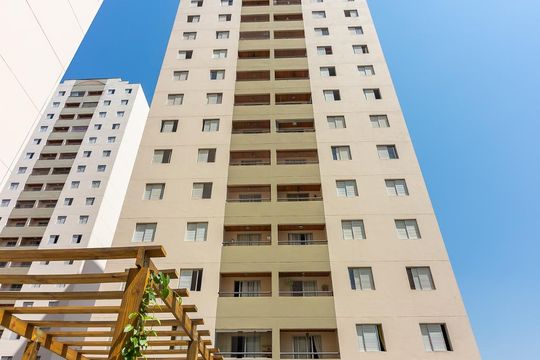 Fachada de apartamento para alugar com 2 quartos, 60m² em Continental, Osasco