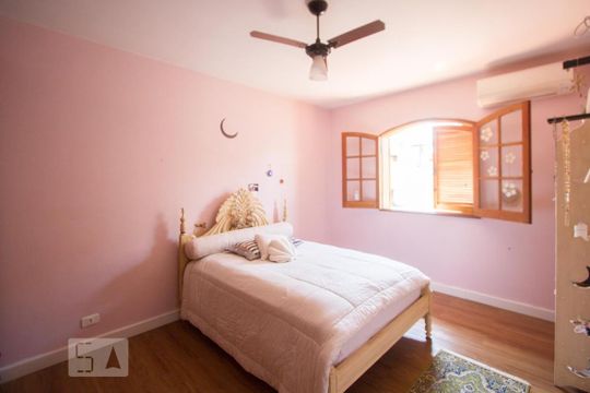Quarto 1 de casa à venda com 3 quartos, 410m² em Chácara Santo Antônio (zona Sul), São Paulo