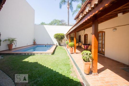 Área Externa de casa à venda com 3 quartos, 410m² em Chácara Santo Antônio (zona Sul), São Paulo