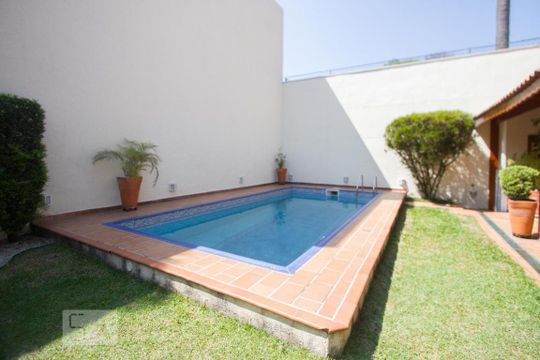 Piscina de casa à venda com 3 quartos, 410m² em Chácara Santo Antônio (zona Sul), São Paulo