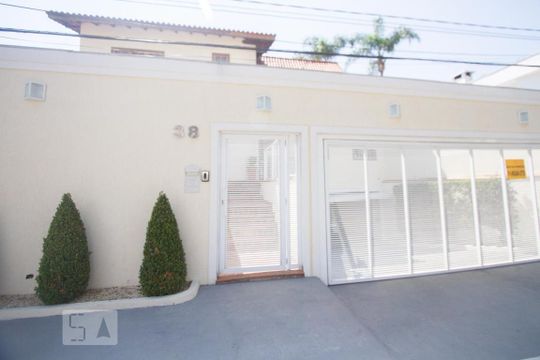 Fachada de casa à venda com 3 quartos, 410m² em Chácara Santo Antônio (zona Sul), São Paulo