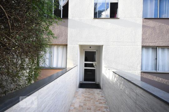 Entrada de apartamento à venda com 2 quartos, 50m² em Super Quadra Morumbi, São Paulo
