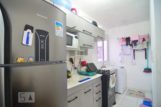 Cozinha de apartamento à venda com 2 quartos, 90m² em Estância Velha, Canoas