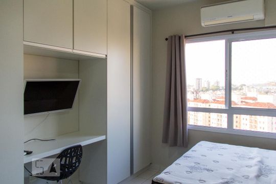 Sala/Quarto de kitnet/studio para alugar com 1 quarto, 25m² em Iguatemi, Ribeirão Preto