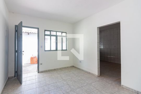 Casa para alugar com 2 quartos, 65m² em Umuarama, Osasco