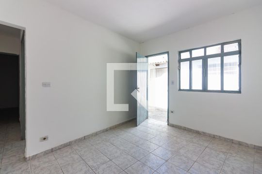 Sala  de casa para alugar com 2 quartos, 65m² em Umuarama, Osasco