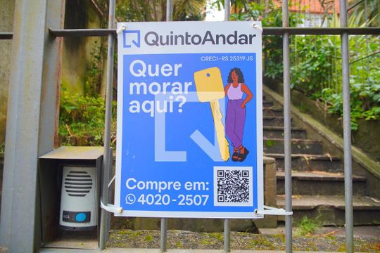 Placa de casa à venda com 1 quarto, 175m² em Petrópolis, Porto Alegre