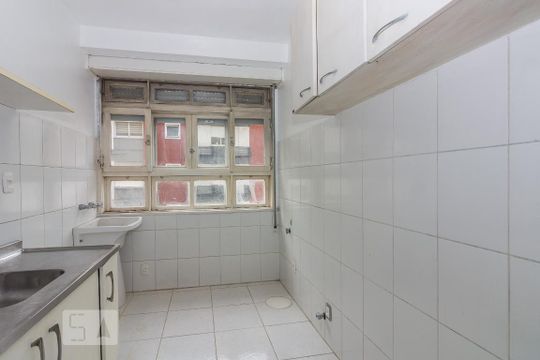 Cozinha e Área de Serviço de apartamento à venda com 4 quartos, 134m² em Floresta, Porto Alegre