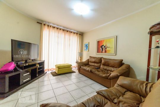 Casa à venda com 3 quartos, 182m² em Santa Maria, São Caetano do Sul