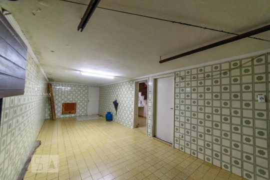 Garagem de casa à venda com 3 quartos, 182m² em Santa Maria, São Caetano do Sul