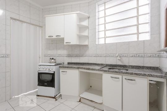 Cozinha de apartamento para alugar com 2 quartos, 70m² em Navegantes, Porto Alegre