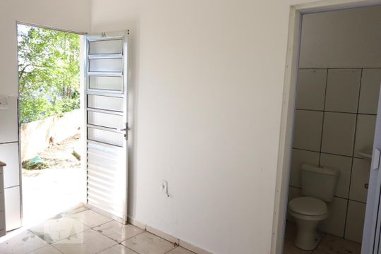 Banheiro de kitnet/studio para alugar com 1 quarto, 40m² em Vila Mogi Moderno, Mogi das Cruzes