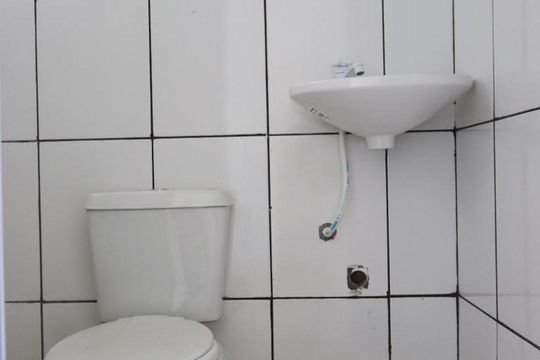 Banheiro de kitnet/studio para alugar com 1 quarto, 40m² em Vila Mogi Moderno, Mogi das Cruzes