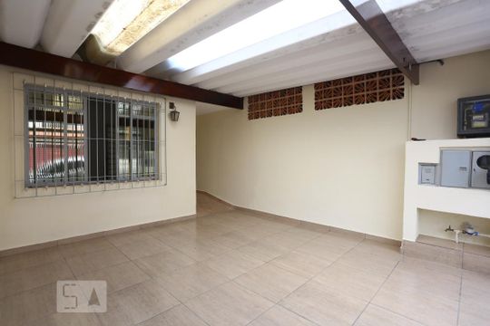 Garagem de casa para alugar com 3 quartos, 132m² em Ayrosa, Osasco