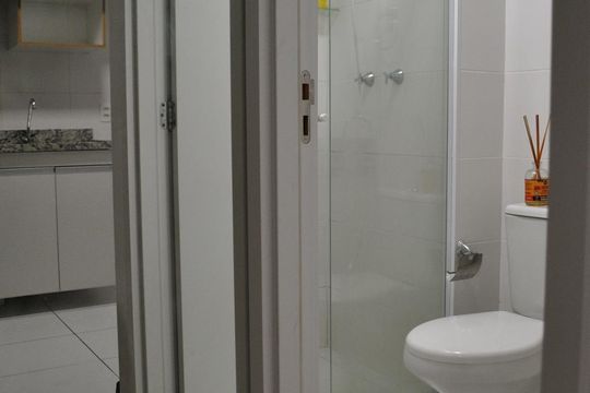 Banheiro de apartamento para alugar com 1 quarto, 28m² em Liberdade, São Paulo
