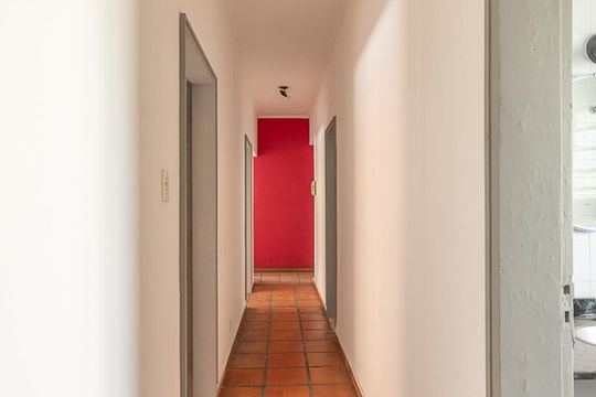 Corredor de apartamento à venda com 3 quartos, 190m² em Barra Funda, São Paulo
