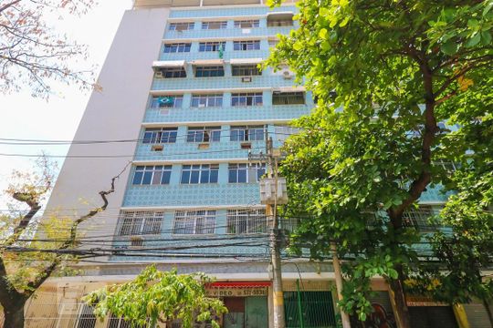 Fachada de apartamento à venda com 2 quartos, 70m² em Vila Isabel, Rio de Janeiro