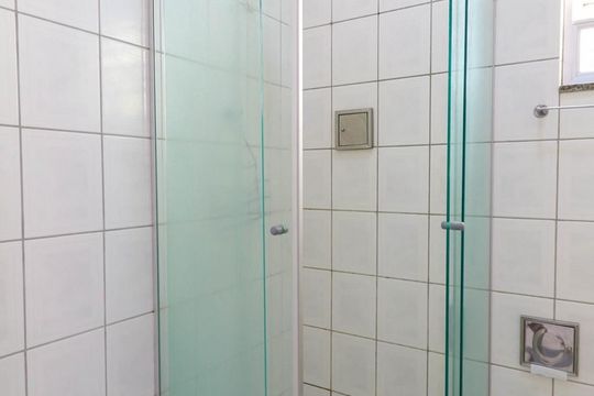Banheiro de apartamento à venda com 2 quartos, 70m² em Vila Isabel, Rio de Janeiro