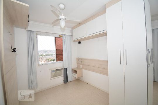 Quarto 1 de apartamento à venda com 2 quartos, 55m² em Del Castilho, Rio de Janeiro