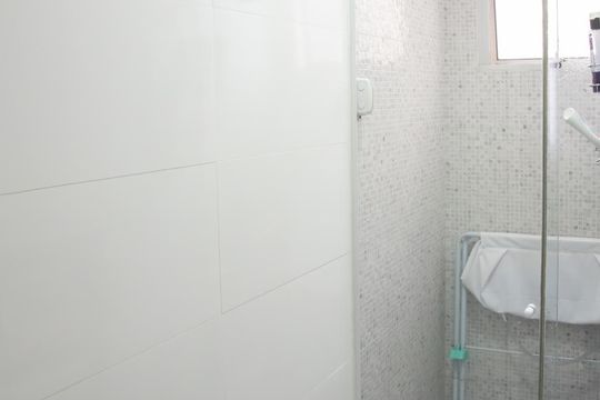 Banheiro de apartamento à venda com 2 quartos, 38m² em Colônia (zona Leste), São Paulo