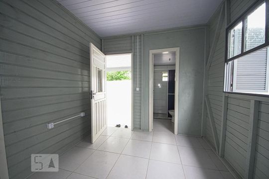 Casa para alugar com 8 quartos, 160m² em Santos Dumont, São Leopoldo