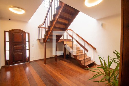 Corredor de casa para alugar com 5 quartos, 500m² em Brooklin Paulista, São Paulo