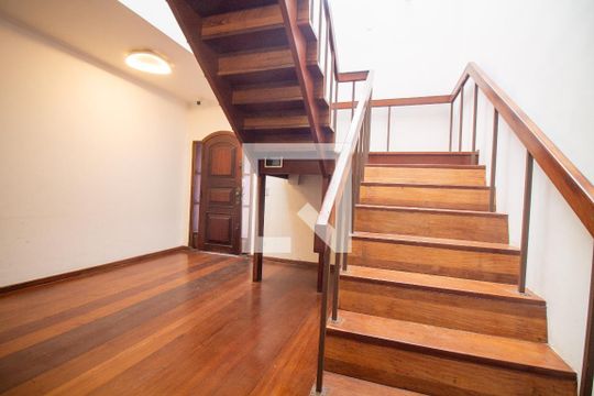 Corredor de casa para alugar com 5 quartos, 500m² em Brooklin Paulista, São Paulo