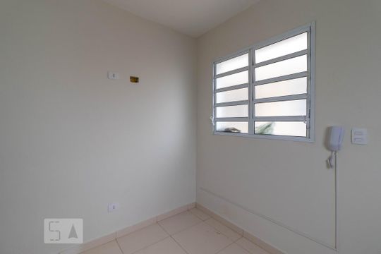 Sala de casa de condomínio para alugar com 2 quartos, 50m² em Vila Isolina Mazzei, São Paulo