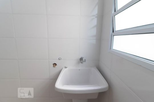 Área de Serviço - Tanque de casa de condomínio para alugar com 2 quartos, 50m² em Vila Isolina Mazzei, São Paulo