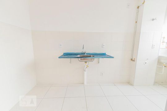 Cozinha de apartamento à venda com 2 quartos, 44m² em Irajá, Rio de Janeiro