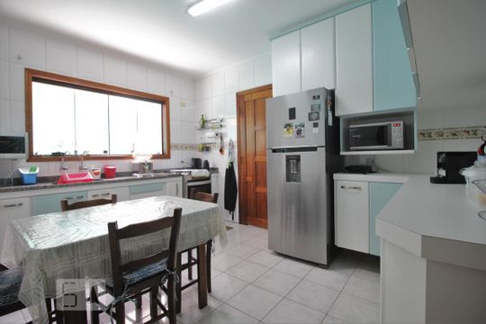 Cozinha de casa à venda com 3 quartos, 169m² em Jardim Lar Sao Paulo, São Paulo