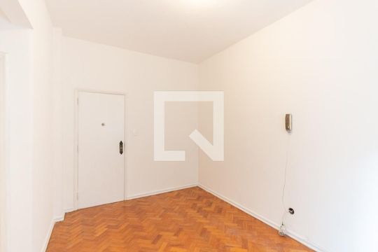 Sala de apartamento para alugar com 1 quarto, 38m² em Tijuca, Rio de Janeiro