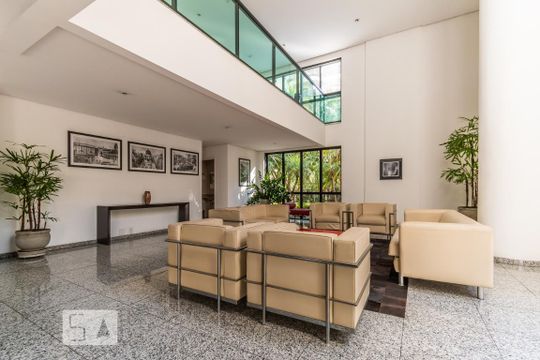 Hall de apartamento para alugar com 1 quarto, 42m² em Pinheiros, São Paulo
