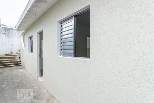 Fachada de casa para alugar com 1 quarto, 60m² em Americanópolis, São Paulo