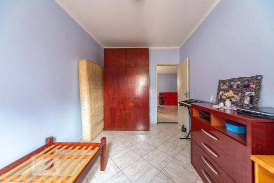 Quarto 1 de casa à venda com 5 quartos, 200m² em Vila Camilópolis, Santo André