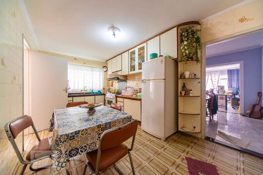 Cozinha de casa à venda com 5 quartos, 200m² em Vila Camilópolis, Santo André