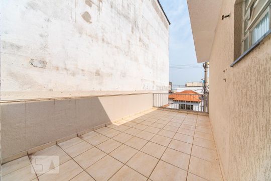 Varanda de casa à venda com 5 quartos, 200m² em Vila Camilópolis, Santo André