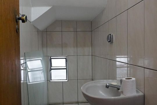 Lavabo de casa à venda com 3 quartos, 170m² em Vila Ré, São Paulo