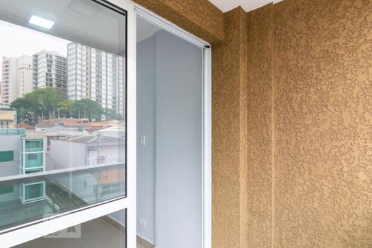 Sacada Sala de apartamento à venda com 2 quartos, 70m² em Vila Santa Teresa, Santo André
